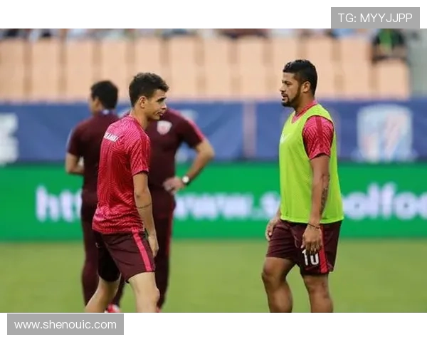 布里兰对阵北京国安的精彩较量将如何影响中超联赛的争冠格局